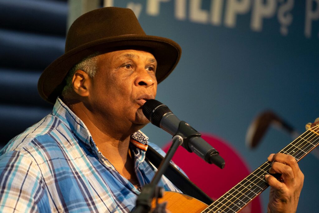 Tony Bulluck Promo1 Co